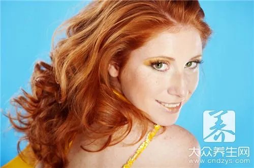 年轻人长老年斑是什么原因