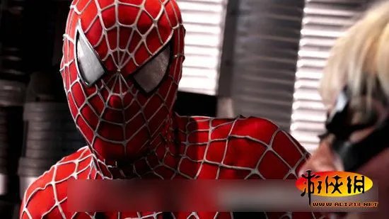 以假乱真！《复仇者联盟》成人版电影发售