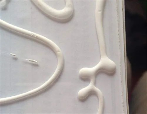 玻璃胶用什么可以洗掉