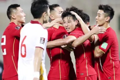 武磊当选国足3-2越南全场最佳,他的表现是否可以担得起亚洲球王的称号?