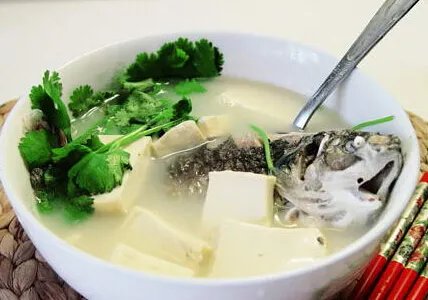 清炖鱼汤的家常做法大全