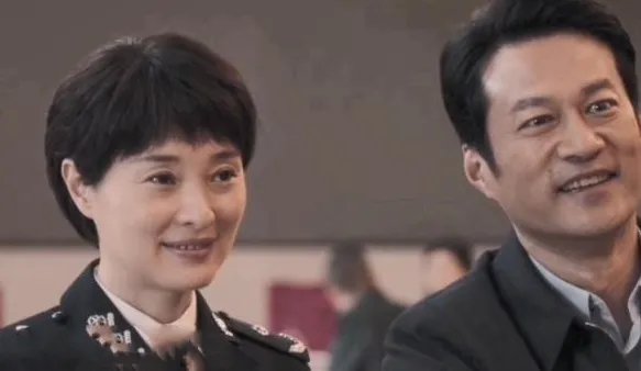 孙兴是贺芸和谁生的?