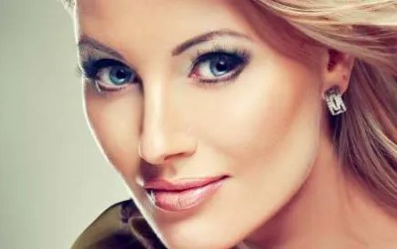 假体隆鼻整形上海哪家医院好