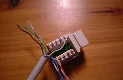 如何接网线  家里网线的接法和顺序