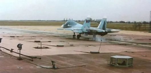 阻拦索是怎么样工作的?