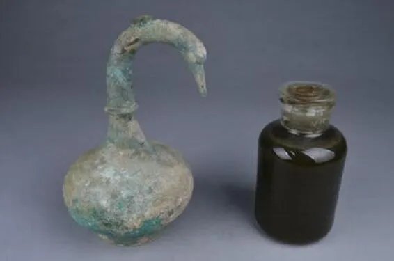 河南出土青铜壶内不明液体被查明 河南出土青铜壶装是的什么