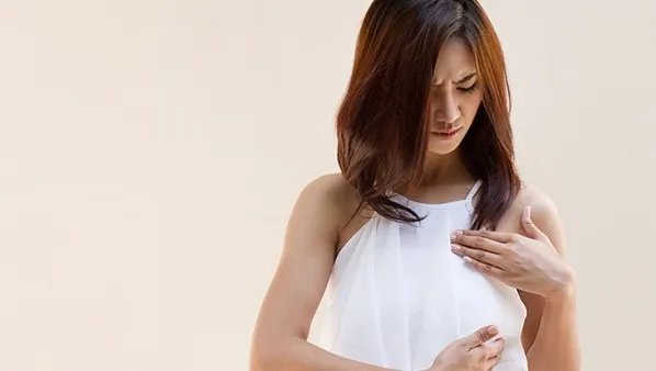 胸一边大一边小怎么办