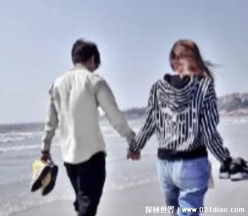 任嘉伦老婆和宝宝的照片 2人曾是同学相恋多年