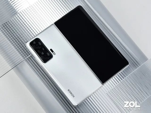 【有料评测】荣耀Magic V评测：也许是第一款能让你