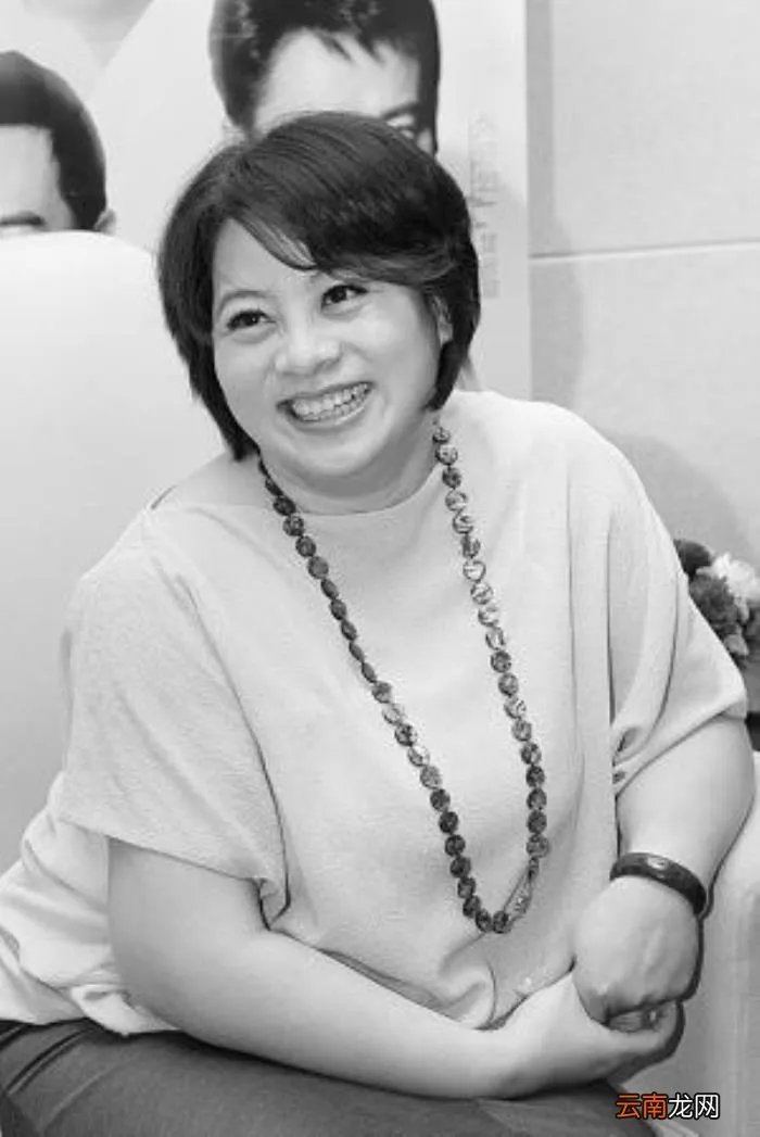 作家六六容忍丈夫出轨5年 六六现任丈夫秀才简介