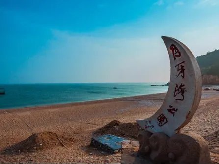 是谁的心啊孤单的留下是什么歌?