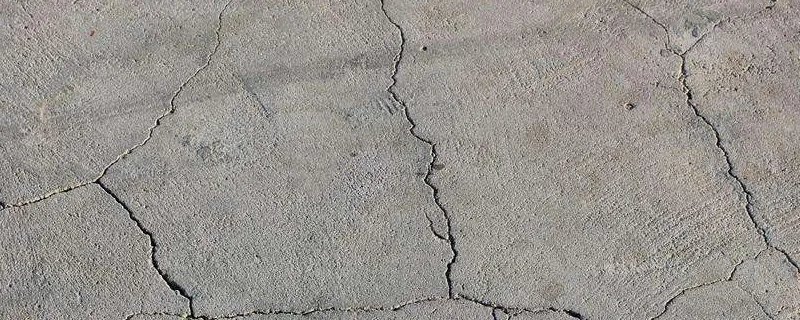 混凝土路面开裂的原因及补救措施是什么