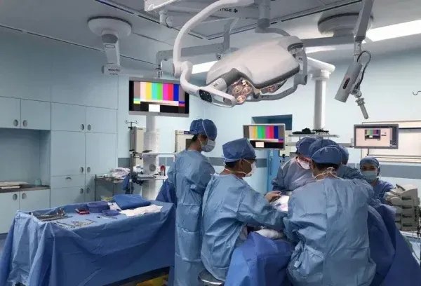 猴痘已在欧洲发生大规模社区传播，如何阻止这种病毒进入我国？