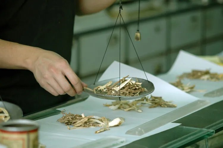 中药材为何成为不合格药品重灾区？专家：若被购买可危及生命