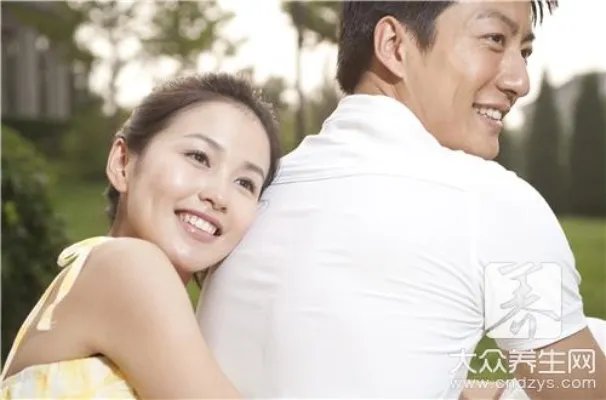 男情人爱你的表现