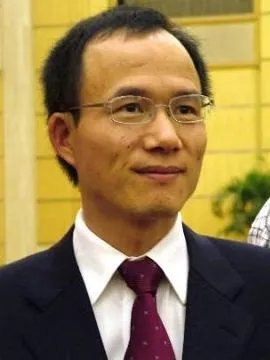 郭广昌第一任老婆谈剑几任老婆照片 郭广昌身价简历失联最新消息