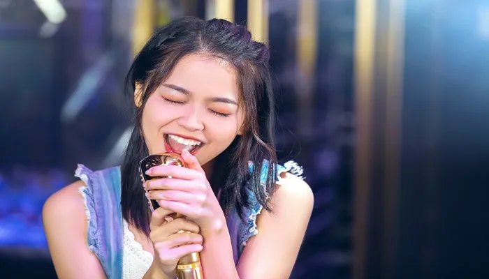 七月的风八月的雨是什么歌 七月的风八月的雨是哪首歌的歌词