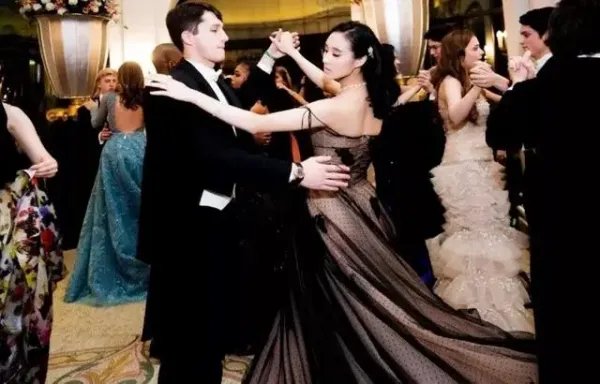 拒绝了川普女儿和希尔顿大小姐的巴黎名媛舞会,为何会让众多名媛趋之若鹜?