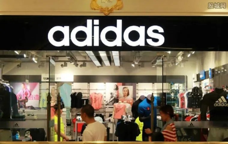 阿迪海洋垃圾造鞋 用垃圾造成的鞋子竟卖了100万双