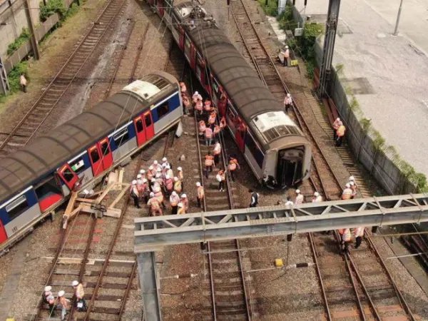 大秦铁路两火车碰撞,传出巨大碰撞声,车上是否有乘客伤亡?