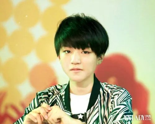 tfboys王俊凯整容前照片曝光网友吐槽其没发育就整容