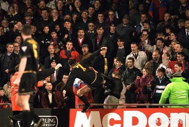 法国的坎通纳号称“曼联国王”，他是什么水平的球员？