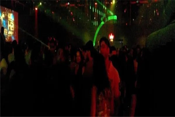 福州十大热门酒吧排名：秘窖第4，第10高空夜景超美