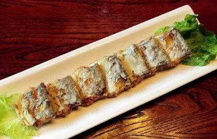 干炸带鱼怎么做酥脆好吃