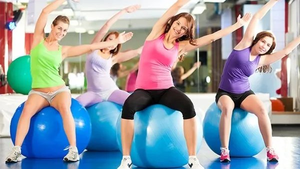 产后做哪些运动可以恢复身体?推荐这些适合在床上做的运动