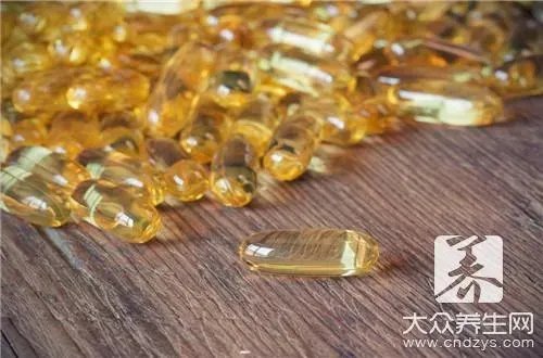 液体钙软胶囊怎么服用