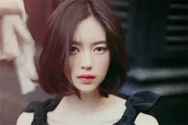 2020最火的头发染色:黑紫色上榜,第一火爆全网