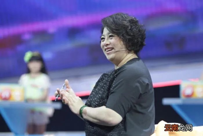 作家六六容忍丈夫出轨5年 六六现任丈夫秀才简介