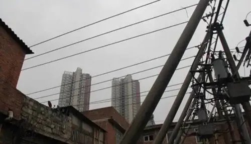 高压线离住宅的安全距离是多少