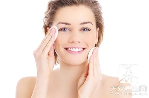  痣在脸上的位置所代表的意义