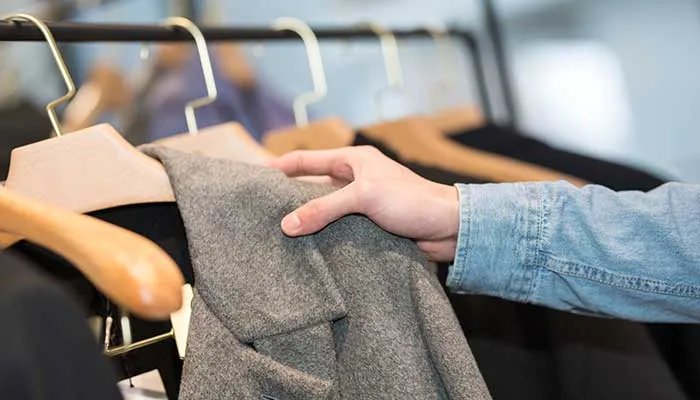 梦见去买衣服什么意思 梦见去买衣服什么征兆