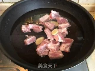 芋头炖排骨