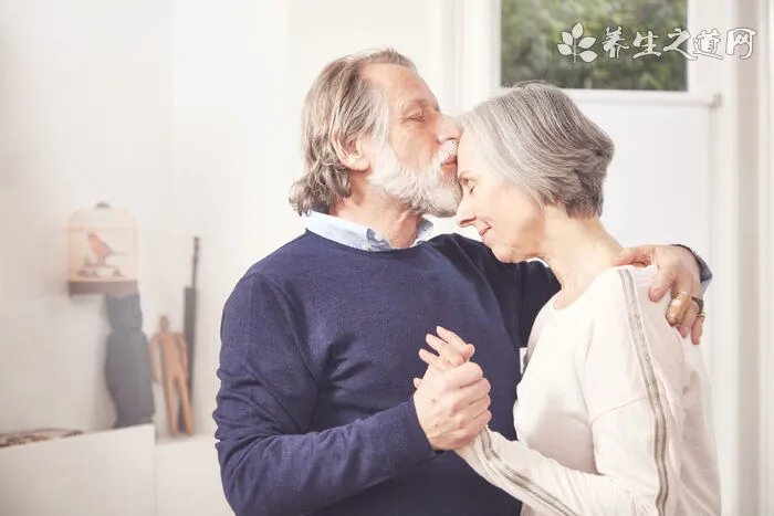 老式刮胡刀怎么用