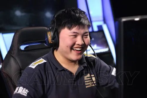 LOL Uzi简自豪心路历程 带你了解不为人知的世界第一ADC Uzi