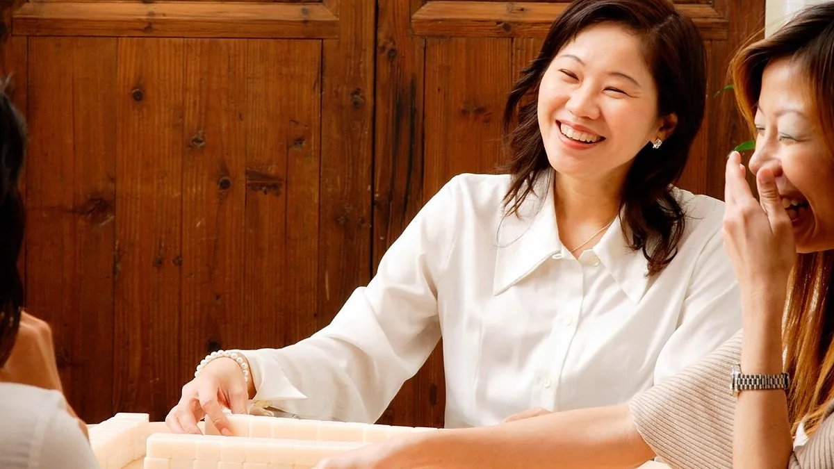 女生夏天到底有多尴尬?女生夏天穿衣如何防走光