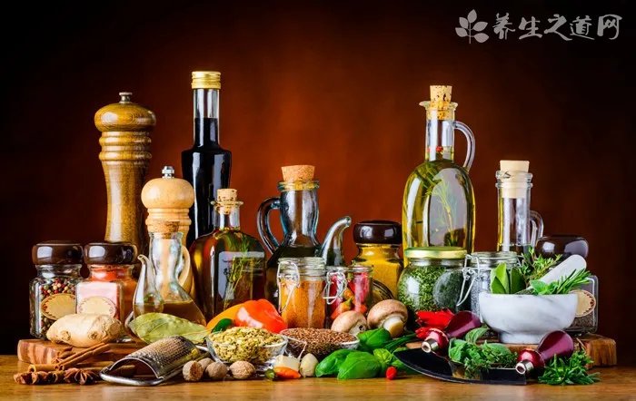 长圆脸适合什么发型 长圆脸适合什么发型