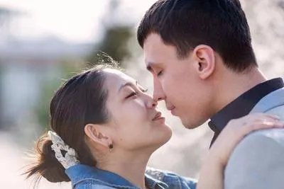 喜欢丝袜是恋物癖吗 介绍恋物癖的各种特征