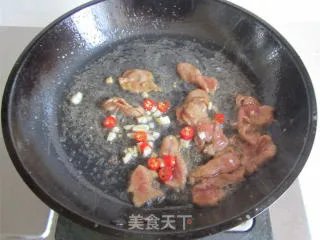 芹菜炒肉丝