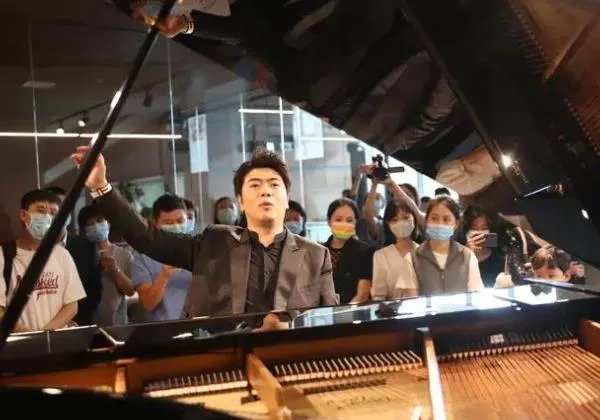 朗朗简历及原名 郎朗是哪里人