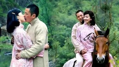 娄艺潇吻戏照曝光 彪姐书写自己彪悍的人生