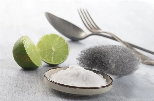 单纯用小苏打能发面吗会是面变色吗