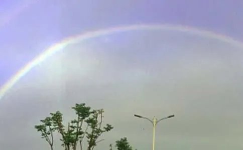 描写雨后彩虹的唯美句子