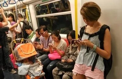 世界最矮男子身高70厘米 自豪称