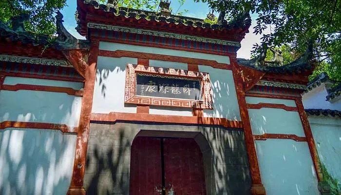 初出茅庐的主人公是谁 初出茅庐的主人公是哪位