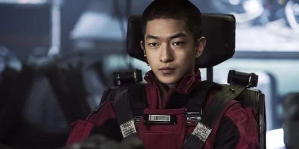 屈楚萧是怎么凉的