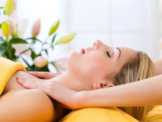 淡盐水洗脸的好处